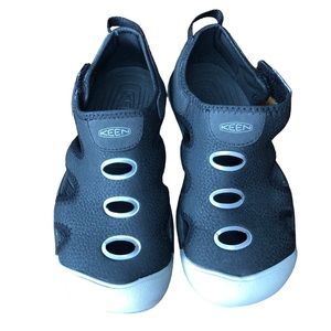 Keen Stingray Outdoor Sandals Big Boy Size 2 Black Drizzle Water Resistant Beach